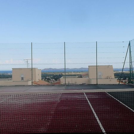 Studio Climatise Dans Residence Avec Piscine Et Tennis Hyeres Bagian luar foto